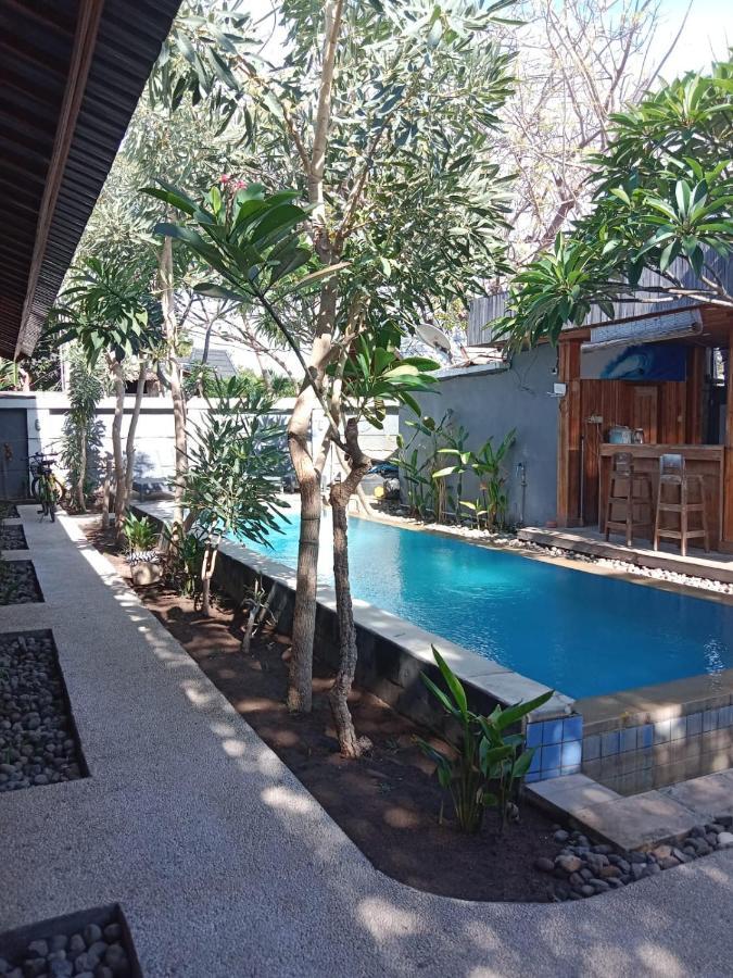 Villa Phyphy Gili Trawangan Exterior photo